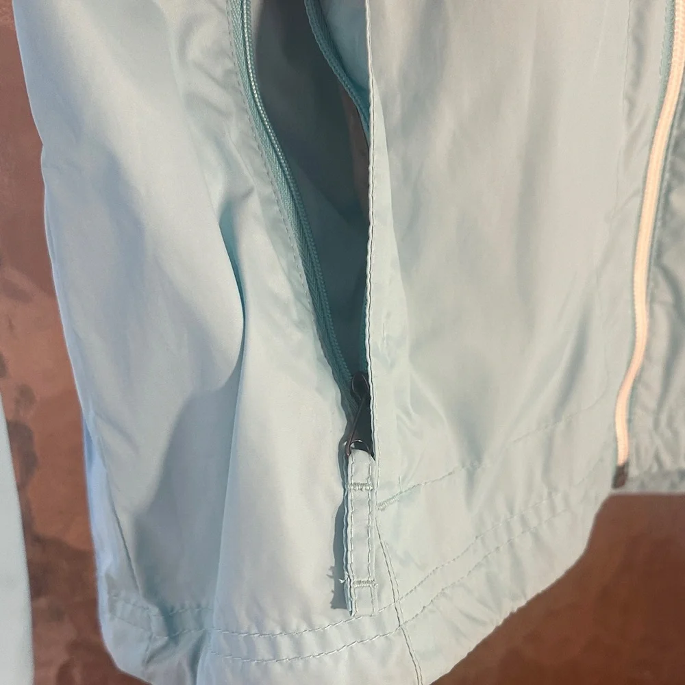 Columbia wind breaker Jacket - Picture 4 of 10